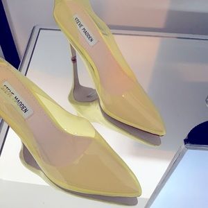 Yellow lime pumps